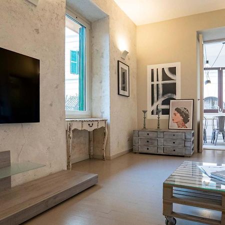 Cozy Nest With Terrace In Trastevere Roma Exterior foto